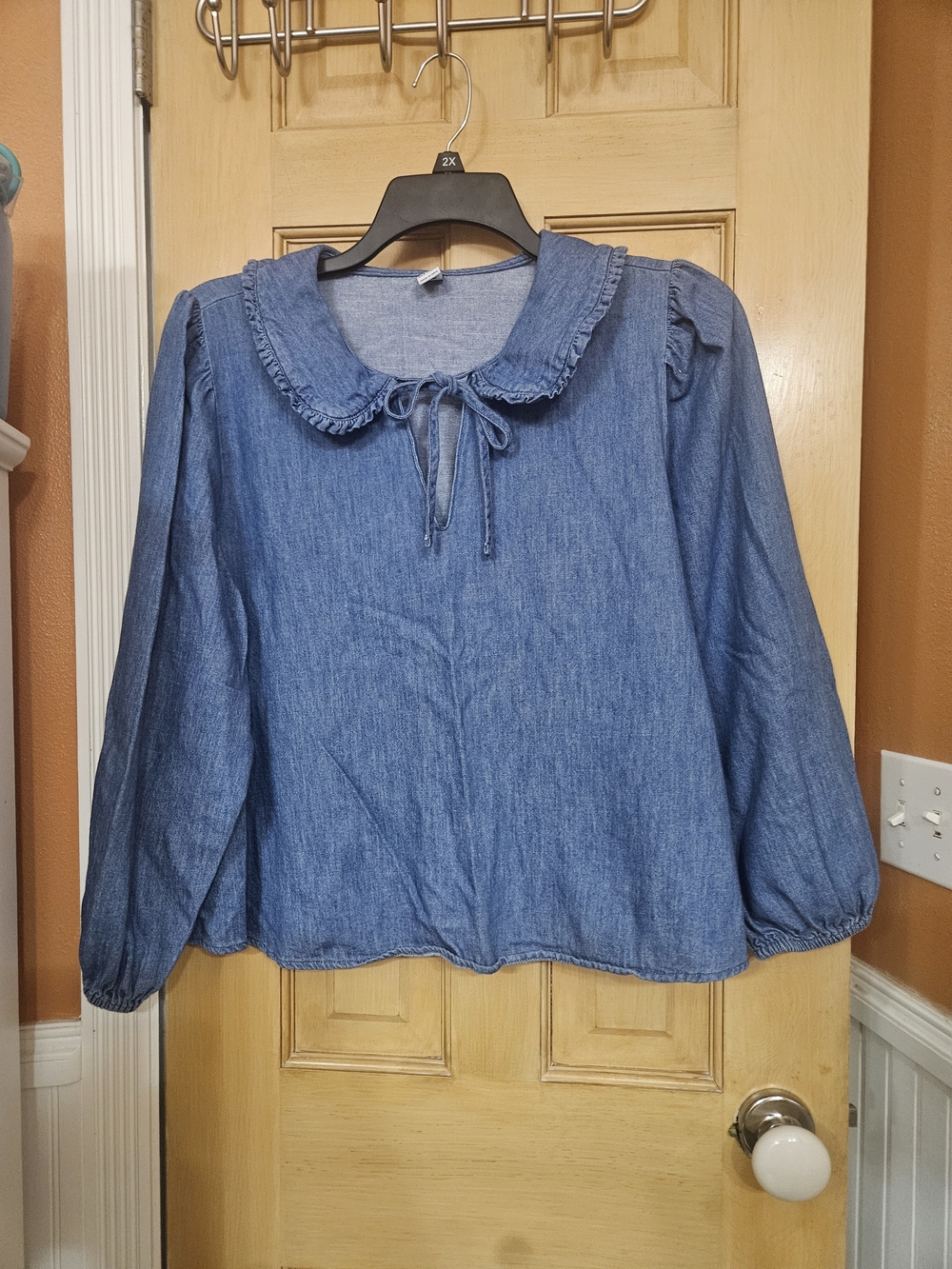 Old Navy Denim-Look Women's Long Sleeve Top with Peter Pan Collar
